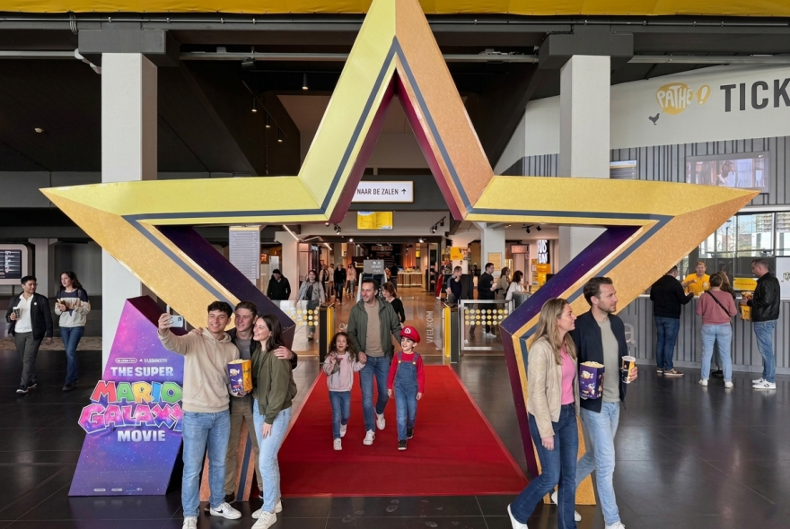 De poort in de bioscoop!